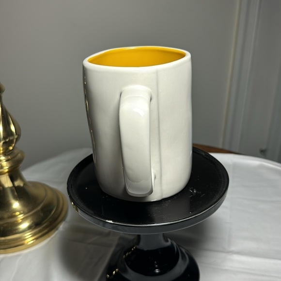 Rae Dunn Busy 🐝 figure coffee/tea mug - Picture 3 of 6